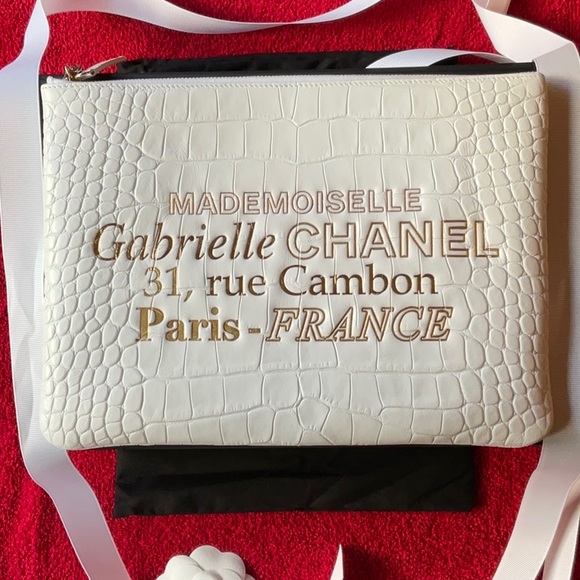 ⭐️CHANEL O - CASE - POUCH ⭐️ - Picture 9 of 16